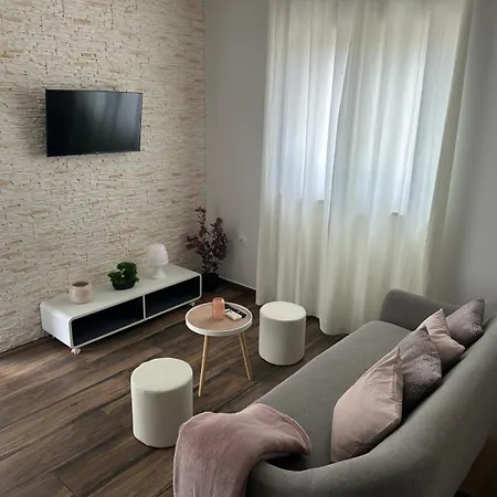 Harmony Hills * Pula