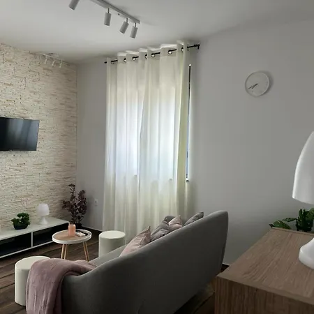 Harmony Hills * Pula