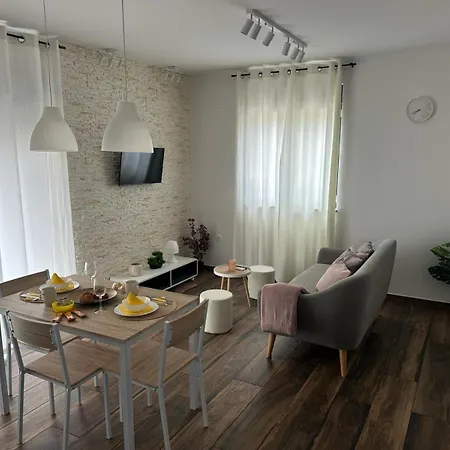 Harmony Hills * Pula