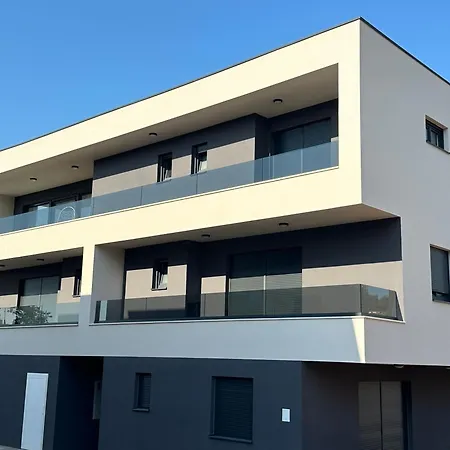 Harmony Hills Апартаменти Пула