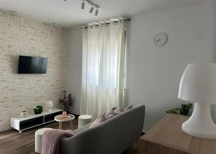 Harmony Hills * Pula